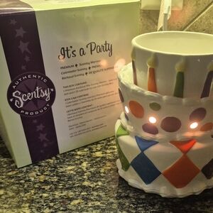 Scentsy It's a Party Warmer - Multicolor Celebration